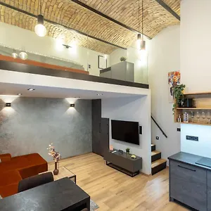 Parliament Dream Apartment! Apartament